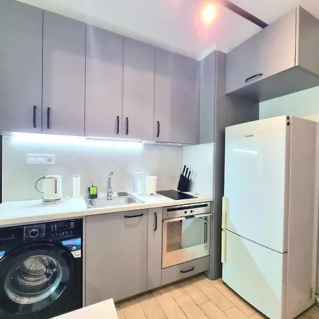 Апартаменты Compact Sarafovo To The *